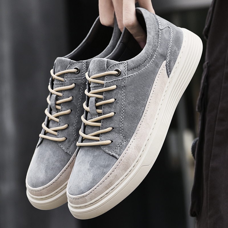 Giovanni Genuine Leather Sneaker